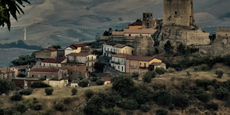 Essa cidade proibiu acidentes e doenças e o mundo está assistindo