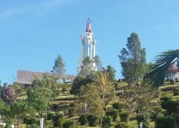 Um destino onde é possível visitar minas, observar estrelas e curtir a natureza