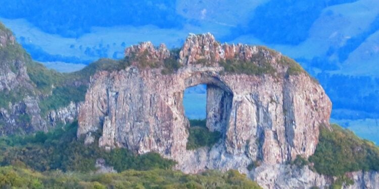Essa joia da serra surpreendeu o mundo com sua beleza e acolhimento