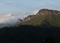 No meio da floresta brasileira uma montanha quase intocável guarda um segredo