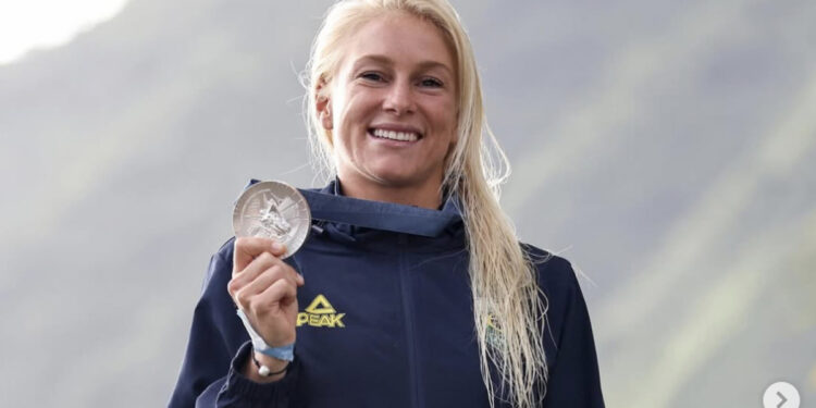 O impacto de Bethany Hamilton na carreira de Tatiana Weston-Webb no surfe