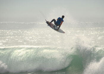 Tecnologia e surfe: Gabriel Medina reestreia em projeto de luxo com ondas artificiais