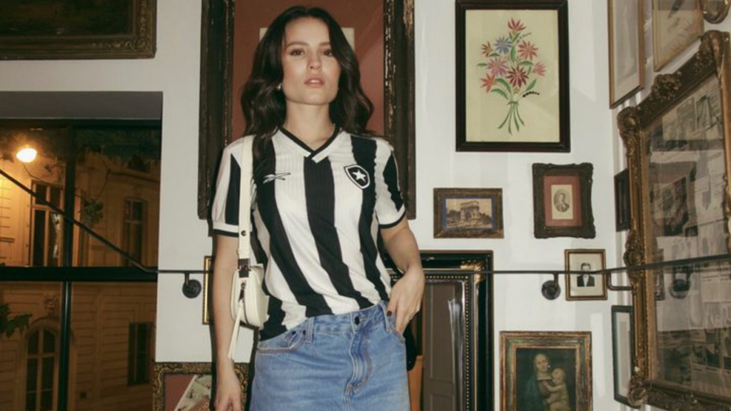 Larissa Manoela vira-casaca? Conheça a história sobre troca de clube