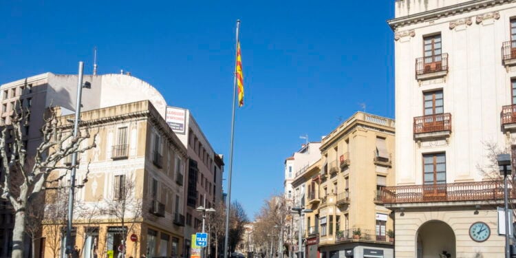 A cidade que viu nascer Lamine Yamal carrega mais história do que você imagina