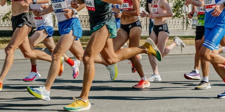 5 motivos para escolher roupas esportivas com tecnologia refletiva