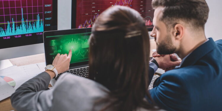 Como a análise de dados está revolucionando o esporte moderno