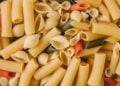Como proteínas e carboidratos ajudam no ganho muscular