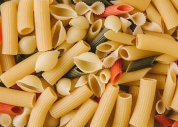 Como proteínas e carboidratos ajudam no ganho muscular