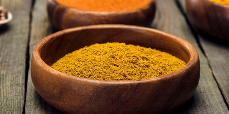 Descubra como a cúrcuma pode transformar sua saúde naturalmente