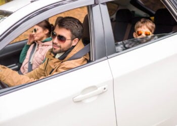Alivie a tensão após longas viagens com alongamentos!