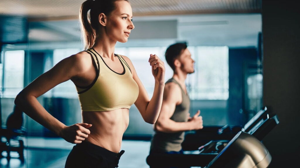 Excesso de treino: saiba diferenciar esforço saudável de overtraining