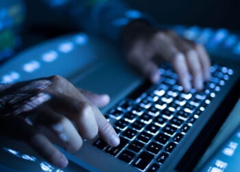 Ficar longe da internet por 14 dias mudou tudo na vida dessas pessoas
