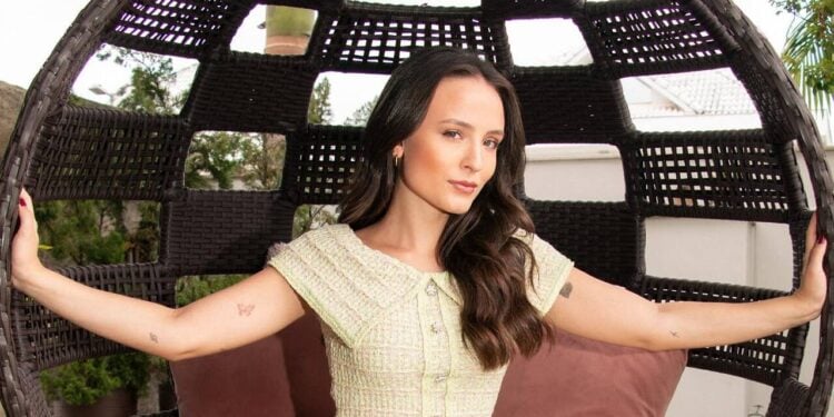 Larissa Manoela vira-casaca? Conheça a história sobre troca de clube