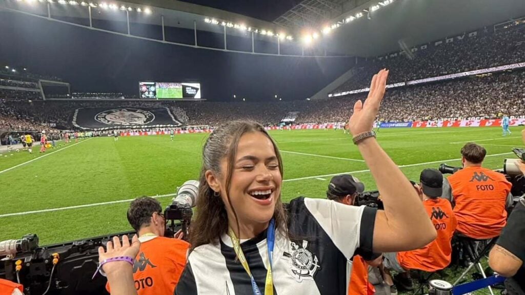 Veja conexão surpreendente de Maisa Silva com esse clube de futebol!