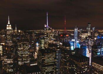 A cidade que concentra mais bilionários do que países inteiros