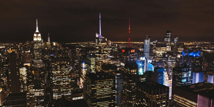 A cidade que concentra mais bilionários do que países inteiros