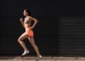 Treino de força ajuda corredores iniciantes a evitar lesões e ganhar desempenho