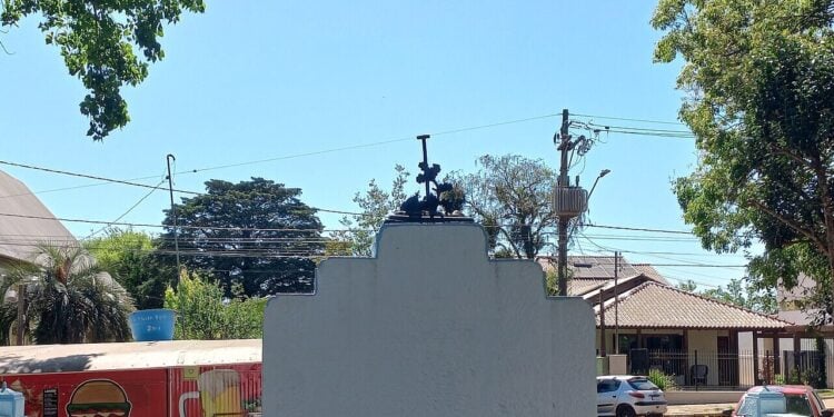 O que está por trás da cidade que revelou Róger Guedes ao mundo