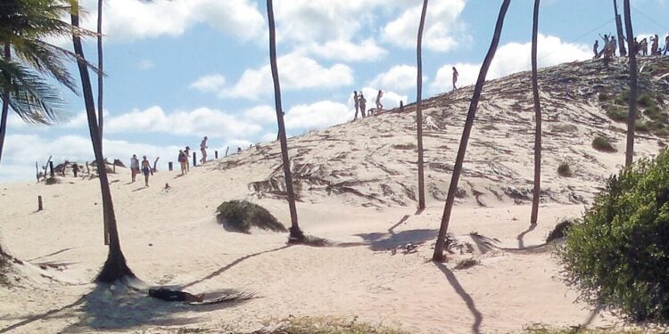 Águas rasas e cristalinas escondem um paraíso pouco explorado
