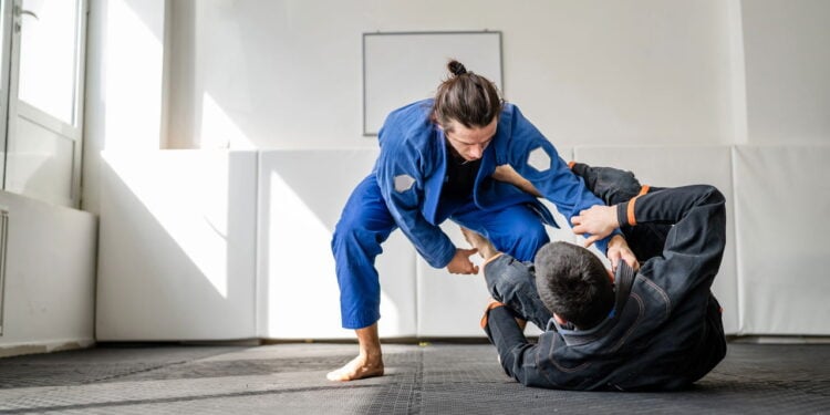 Artes marciais melhoram corpo e mente com disciplina e foco