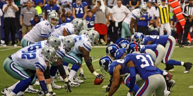 Como a NFL usa IA e tecnologia da Adobe para personalizar a experiência dos fãs