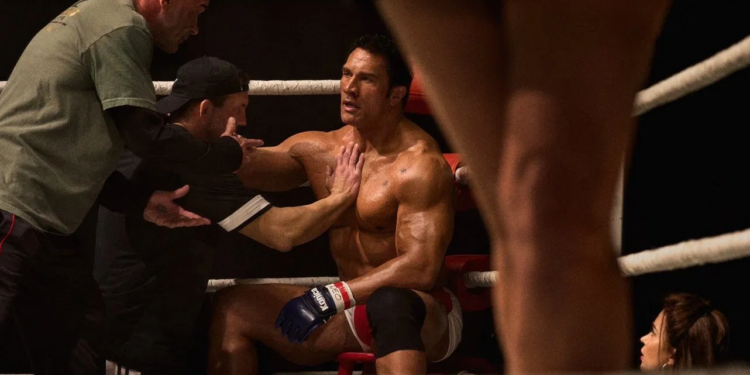 The Rock vira lutador de MMA no filme mais pesado de sua carreira