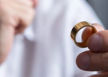 Smart rings combinam elegância de joias com tecnologia avançada