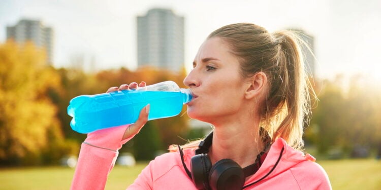 Bebidas inteligentes funcionam ou são só marketing esportivo?