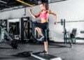 Como ganhar massa muscular sem precisar de pesos ou academia