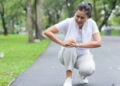 Veja exercícios seguros para fortalecer joelhos de idosos em casa!