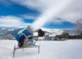 Geração de neve artificial garante esportes de inverno em 2025