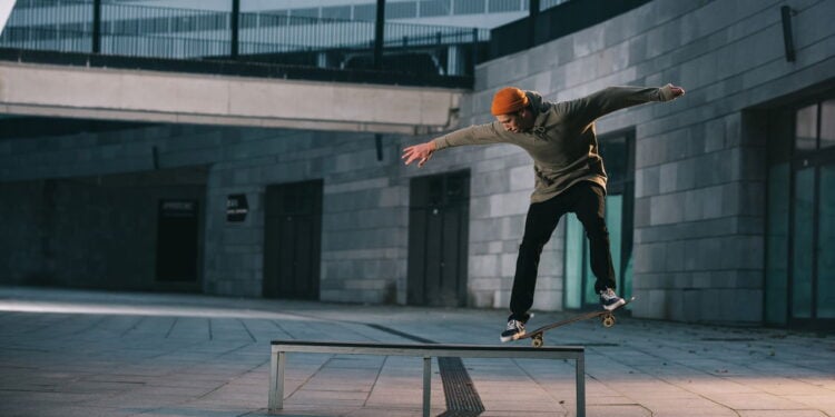 Você sabia que o skate pode ajudar na reabilitação de crianças e jovens?