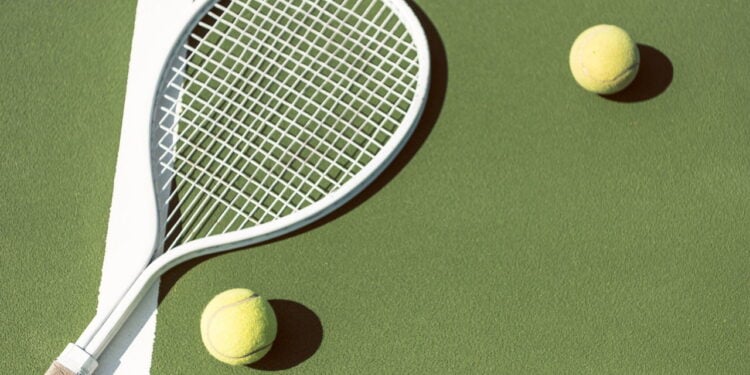 Raquetes para a Vida: Como Tênis, Badminton e Squash Aumentam a Longevidade e Melhoram a Saúde