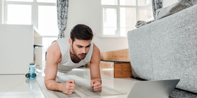 Você consegue treinar como um profissional sem sair de casa?