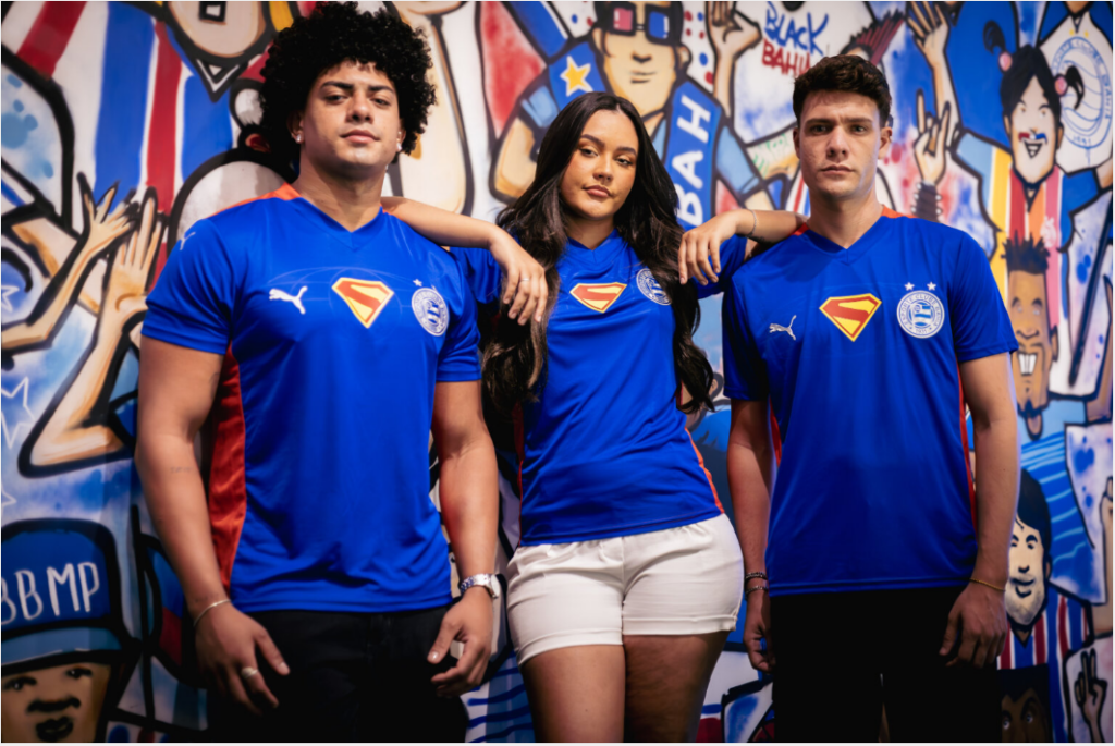 Camisa de time brasileiro une futebol e quadrinhos
