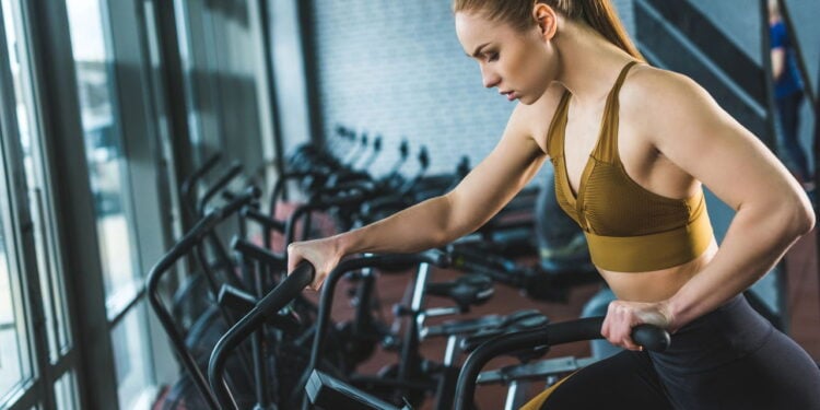 Quanto custa ter uma bicicleta ergométrica igual às usadas em academias profissionais?