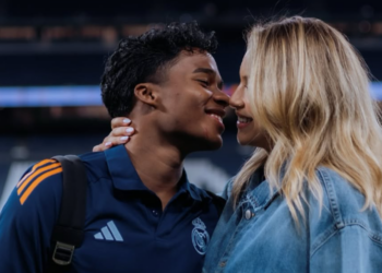 Ela conheceu Endrick no shopping e virou a namorada de uma estrela do Real Madrid