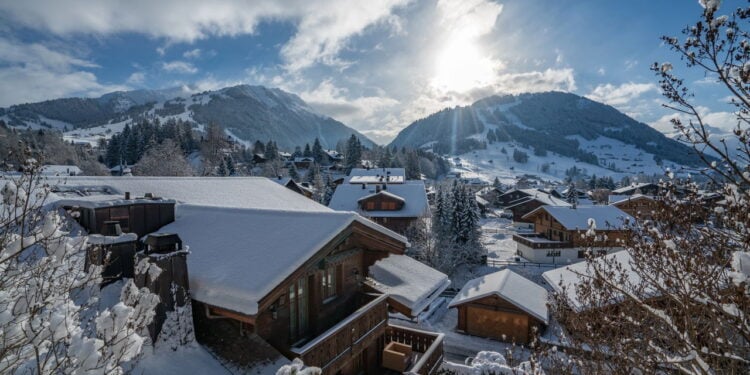 Circuito mundial de vôlei agita os alpes suíços em Gstaad