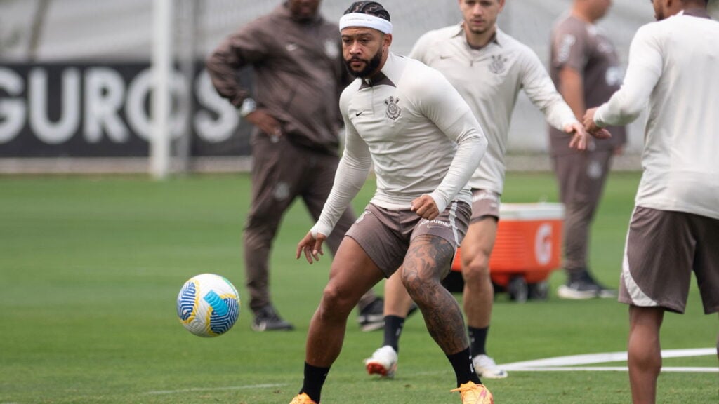 O que Memphis fez que deixou a CBF furiosa