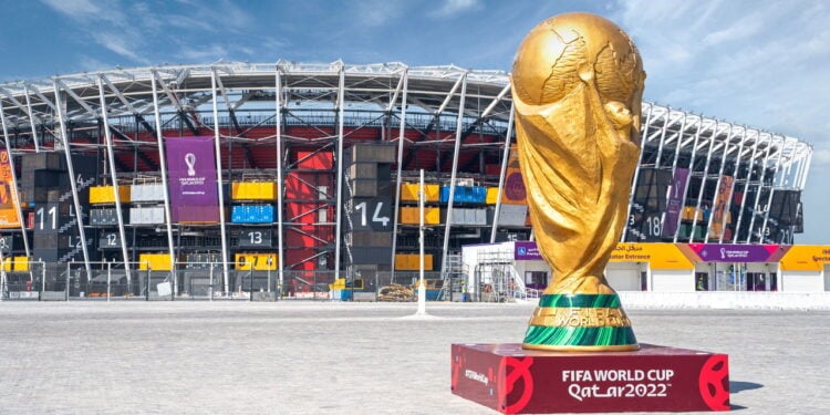 Como são feitos os álbuns de figurinhas da Copa do Mundo