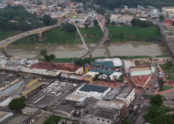 A capital mais isolada do Brasil que está mais próxima do Peru do que de Brasília