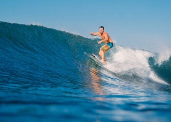 Não vá para a WSL em Jeffreys Bay sem esses itens essenciais