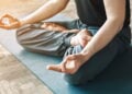 Como incluir yoga e alongamento na sua rotina sem complicação