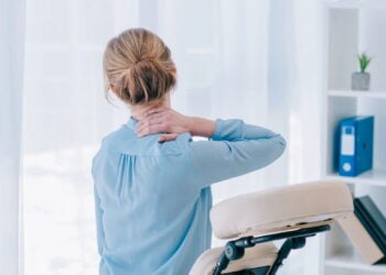 Trapézio tenso? Conheça os melhores exercícios de relaxamento!
