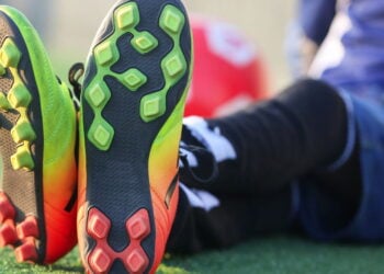 A tendência que une moda e performance no futebol está nos seus pés