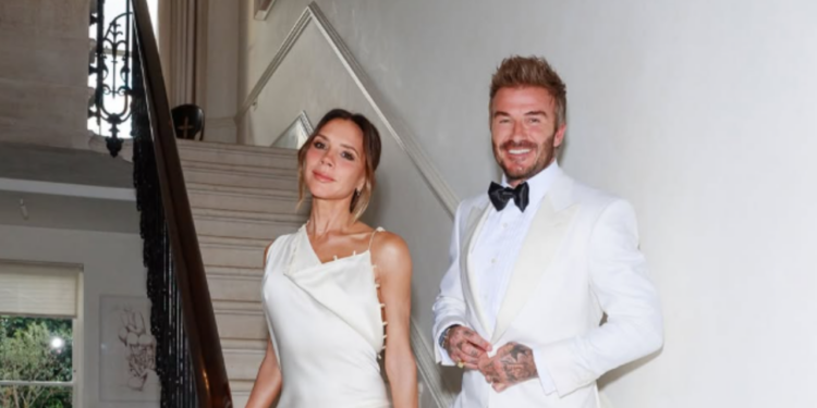 Victoria Beckham admite que não conhecia David quando se apaixonou