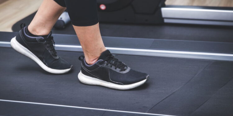 As melhores esteiras para você que quer correr em casa!
