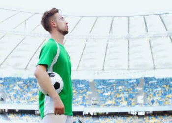 5 motivos para o boom das camisas retrô no futebol
