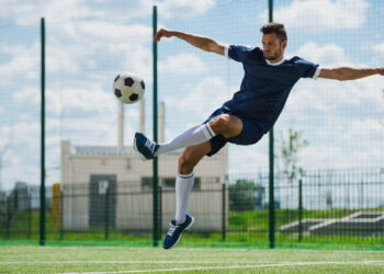 Futebol fortalece o coração e previne doenças cardiovasculares