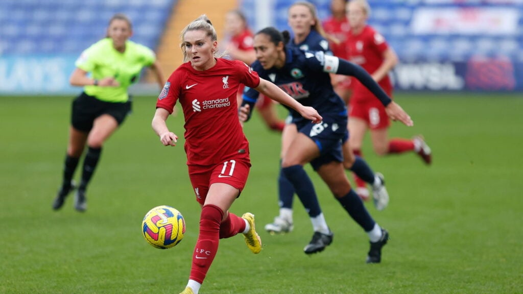 Futebol feminino influencia a moda dentro e fora do campo